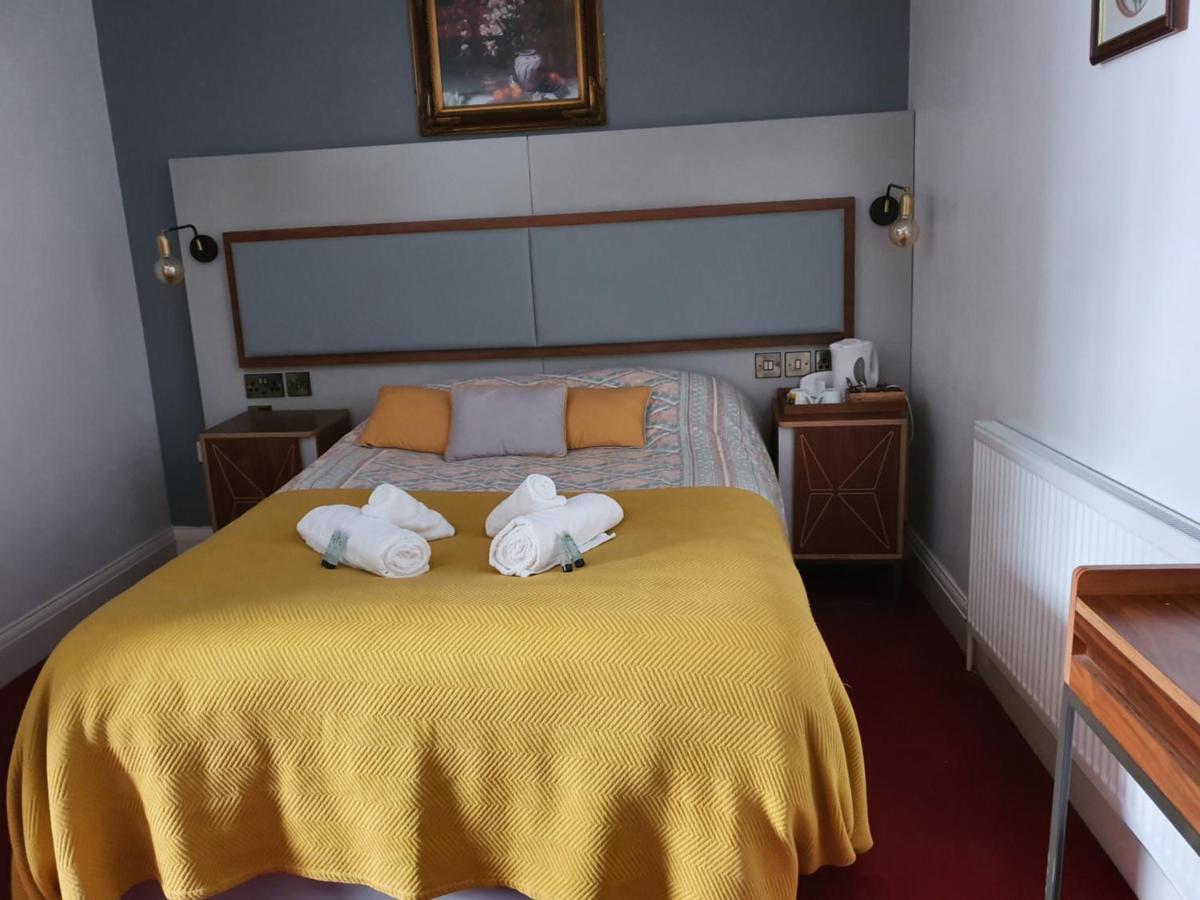 The Royal Oak Hotel Chapel-en-le-Frith Eksteriør bilde